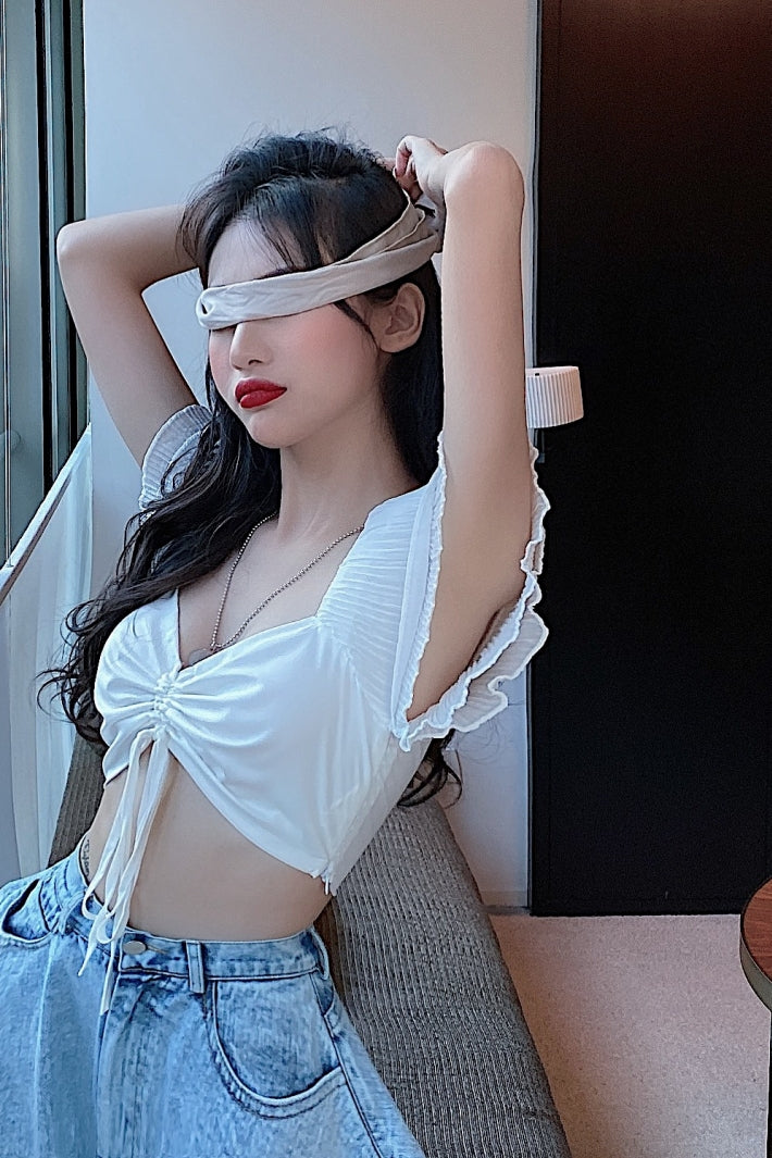 Chic Women's White Crop Top with Ruffle Sleeves